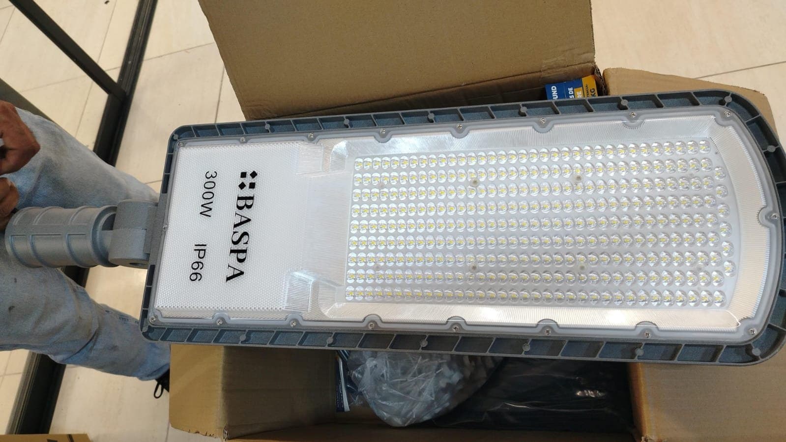 BASPA LUMINARIA ALUMBRADO PUBLICO LITRIX 300W 6500K